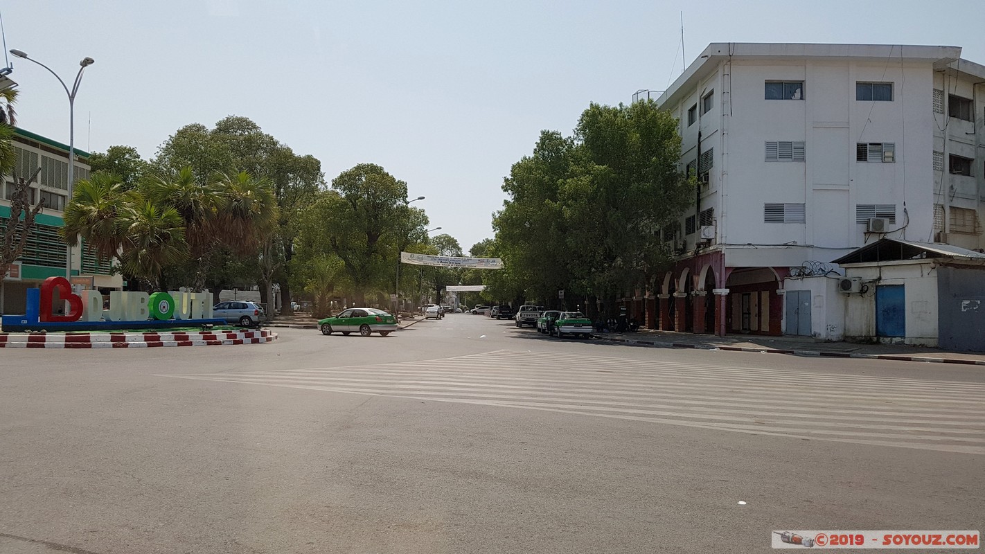 Djibouti - Rue Esfahan
Mots-clés: DJI Djibouti La Plaine