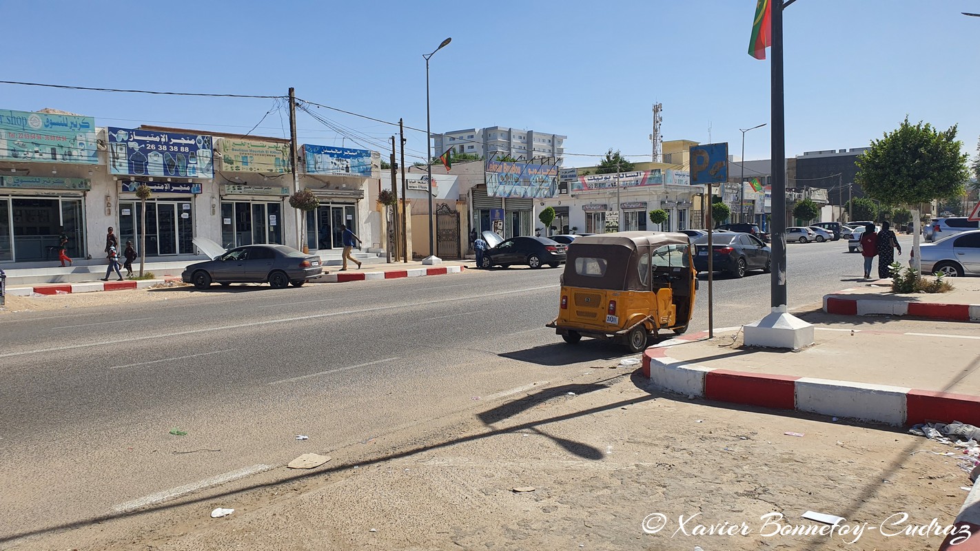 Nouakchott - Ave du General de Gaulle
Mots-clés: geo:lat=18.09667569 geo:lon=-15.97635269 geotagged Mauritanie MRT Nouakchott Trarza