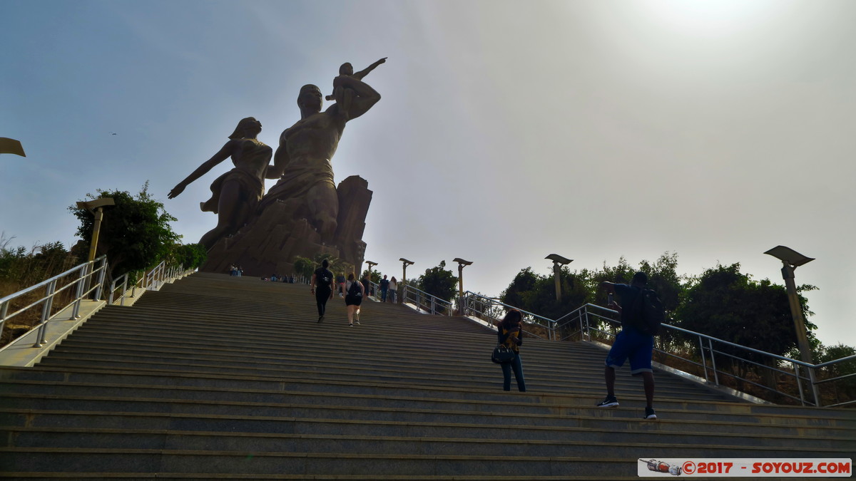 Dakar - Les Mamelles - Monument de la renaissance africaine
Mots-clés: geo:lat=14.72307332 geo:lon=-17.49527693 geotagged Region Dakar Santia SEN Senegal Dakar Les Mamelles sculpture statue