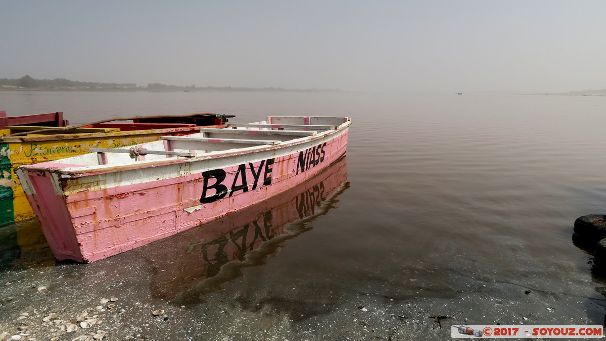 Lac Rose (lac Retba)
Mots-clés: geo:lat=14.83513204 geo:lon=-17.24864244 geotagged Niaga Peul Region Dakar SEN Senegal bateau Lac