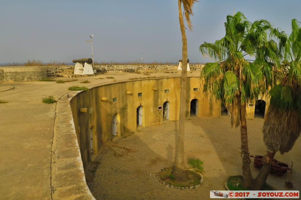 Ile de Gorée - Fort d'Estrées
Mots-clés: geo:lat=14.67071730 geo:lon=-17.39975542 geotagged Gorée Region Dakar SEN Senegal Ile de Gorée patrimoine unesco Fort d'Estrées Fort Hdr