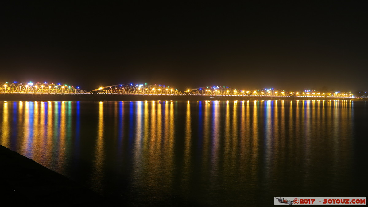 Saint-Louis by Night - Pont Faidherbe
Mots-clés: geo:lat=16.02403317 geo:lon=-16.50370181 geotagged Region Saint-Louis SEN Senegal Sud Saint-Louis patrimoine unesco Nuit Riviere Pont Faidherbe Pont