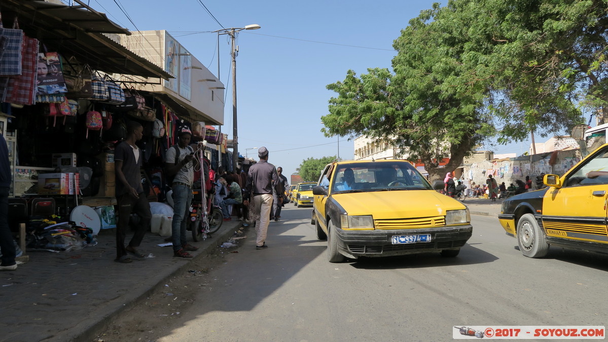 Saint-Louis - Marche Tendjiguen
Mots-clés: Diamaguene geo:lat=16.02505405 geo:lon=-16.49608970 geotagged Region Saint-Louis SEN Senegal Saint-Louis patrimoine unesco Marche Tendjiguen Marche voiture