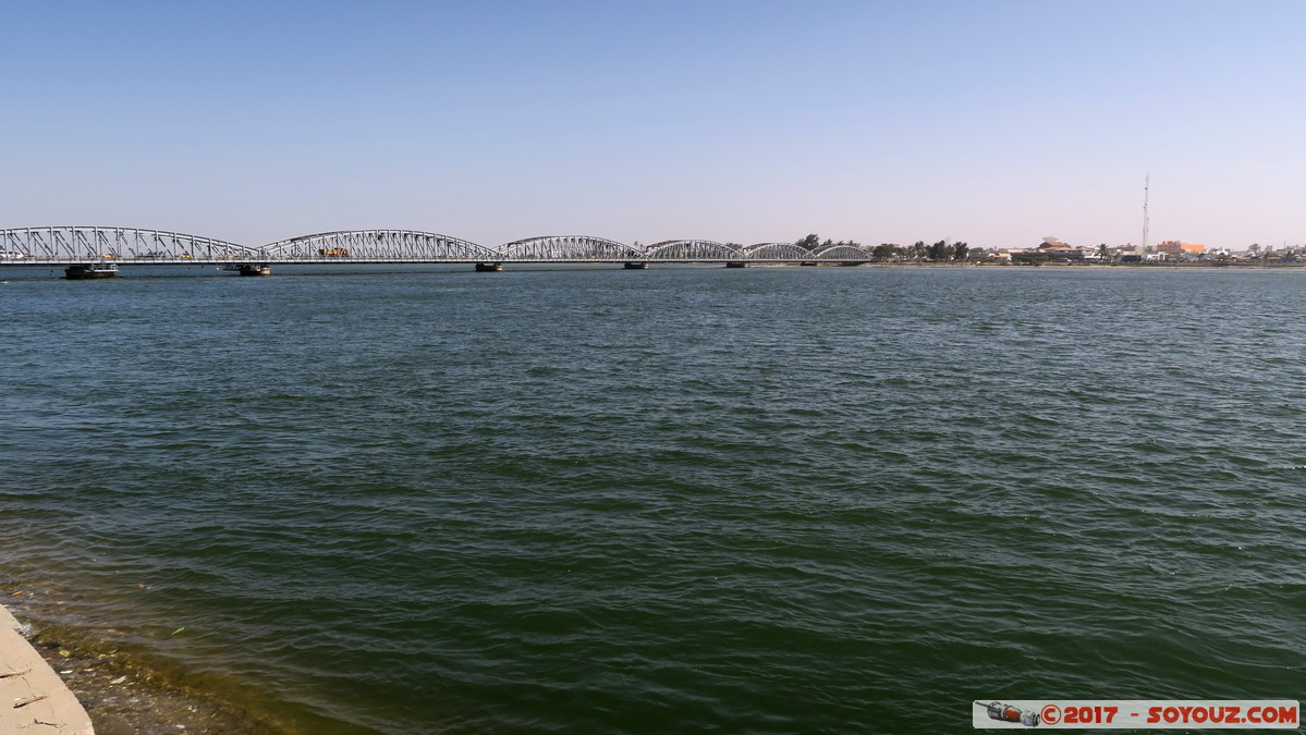 Saint-Louis - Pont Faidherbe
Mots-clés: geo:lat=16.02400739 geo:lon=-16.50370717 geotagged Region Saint-Louis SEN Senegal Sud Saint-Louis patrimoine unesco Pont Faidherbe Pont