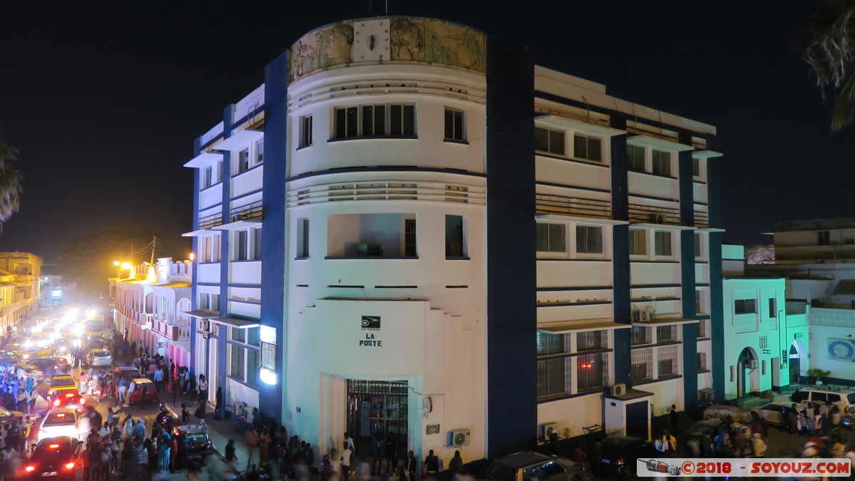 Saint-Louis by Night - La Poste
Mots-clés: geo:lat=16.02630695 geo:lon=-16.50371522 geotagged Region Saint-Louis SEN Senegal Sor Saint-Louis patrimoine unesco Nuit Hotel de la Poste