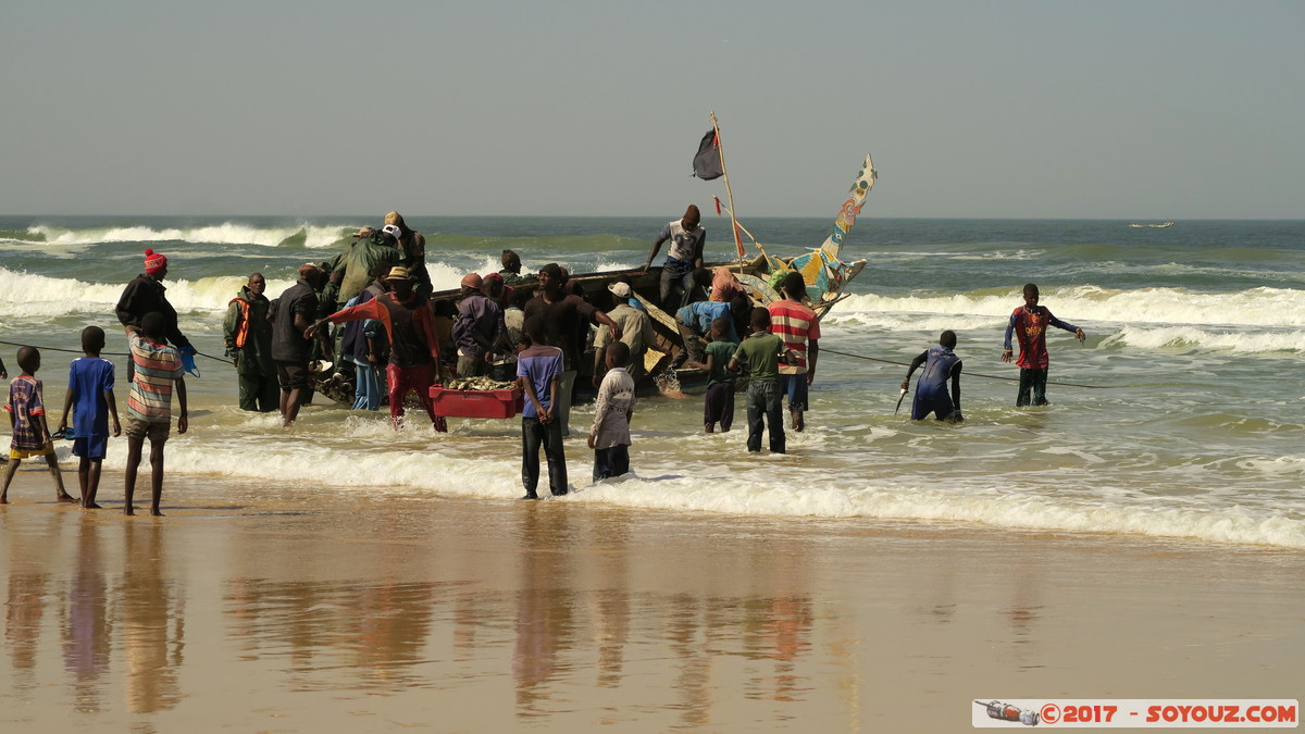 Tioukougne Peul - Retour de la peche
Mots-clés: geo:lat=15.44739283 geo:lon=-16.73365831 geotagged SEN Senegal Thiès Tioukougne Peul Mer plage bateau pecheur Atlantique