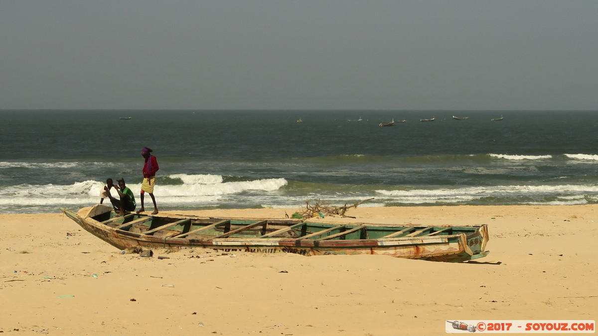 Tioukougne Peul
Mots-clés: geo:lat=15.44425424 geo:lon=-16.73504233 geotagged SEN Senegal Thiès Tioukougne Peul Mer plage bateau personnes Atlantique