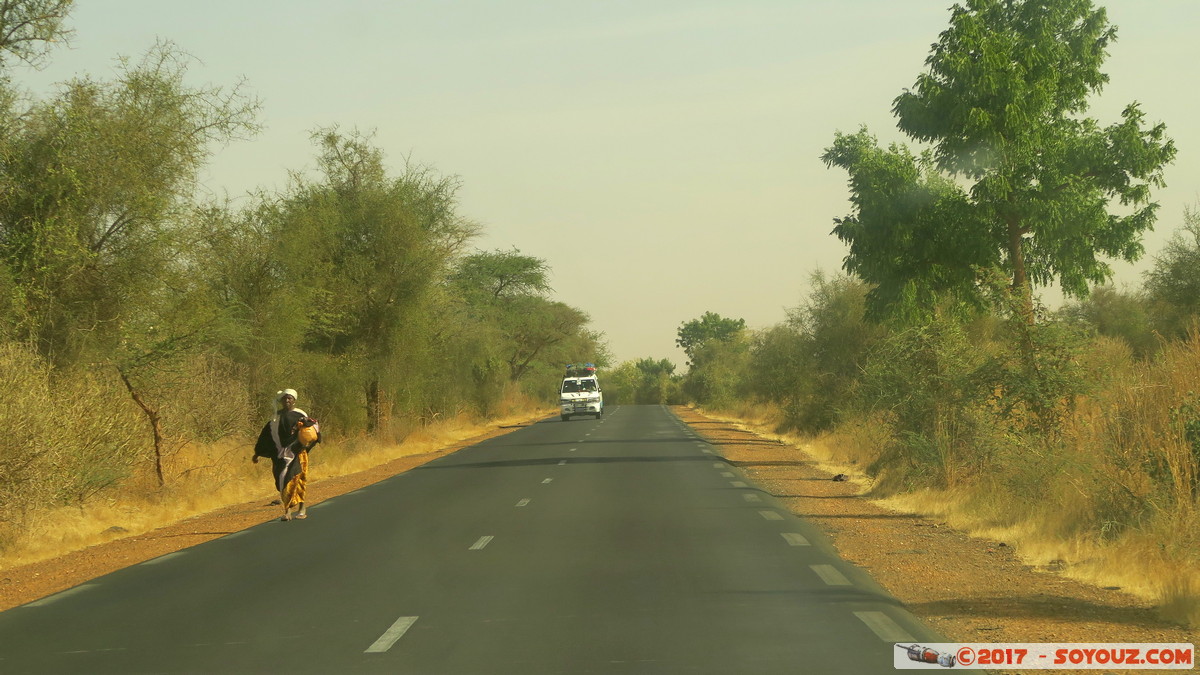 Route Lompoul-Kebemer
Mots-clés: geo:lat=15.38848065 geo:lon=-16.58386230 geotagged Region Louga SEN Senegal Taïba Mar Route