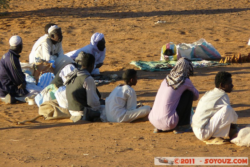 Meroe - Local people
Mots-clés: geo:lat=16.93373290 geo:lon=33.75527859 geotagged Hillat ed Darqab Nahr an NÄ«l SDN Soudan Desert personnes