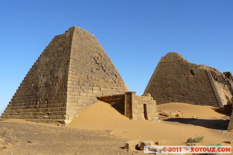 Meroe Pyramids - Northern Cemetery
Mots-clés: geo:lat=16.93845926 geo:lon=33.74902368 geotagged Hillat ed Darqab Nahr an NÄ«l SDN Soudan Ruines Egypte patrimoine unesco Desert