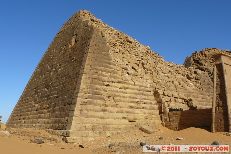 Meroe Pyramids - Northern Cemetery
Mots-clés: geo:lat=16.93859268 geo:lon=33.74905854 geotagged Hillat ed Darqab Nahr an NÄ«l SDN Soudan Ruines Egypte patrimoine unesco Desert