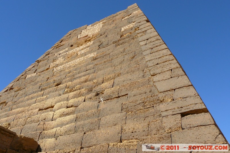 Meroe Pyramids - Northern Cemetery
Mots-clés: geo:lat=16.93902631 geo:lon=33.75041842 geotagged Hillat ed Darqab Nahr an NÄ«l SDN Soudan Ruines Egypte patrimoine unesco Desert
