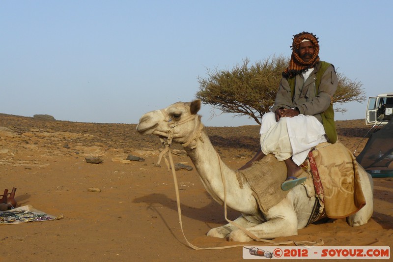 Meroe - Tourist picture
Mots-clés: geo:lat=16.93326519 geo:lon=33.75544167 geotagged Hillat ed Darqab Nahr an NÄ«l Soudan animals chameau personnes