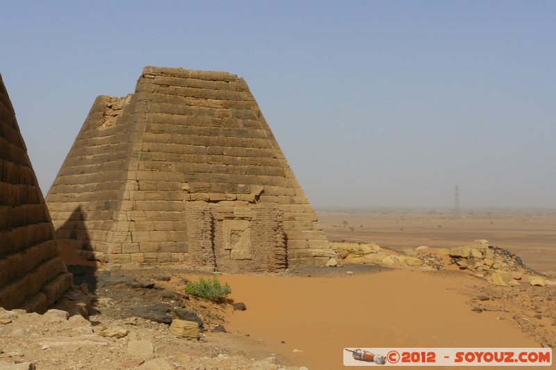 Meroe Pyramids - Northern Cemetery
Mots-clés: geo:lat=16.93909476 geo:lon=33.74923809 geotagged Hillat ed Darqab Nahr an NÄ«l Soudan Ruines egyptiennes patrimoine unesco