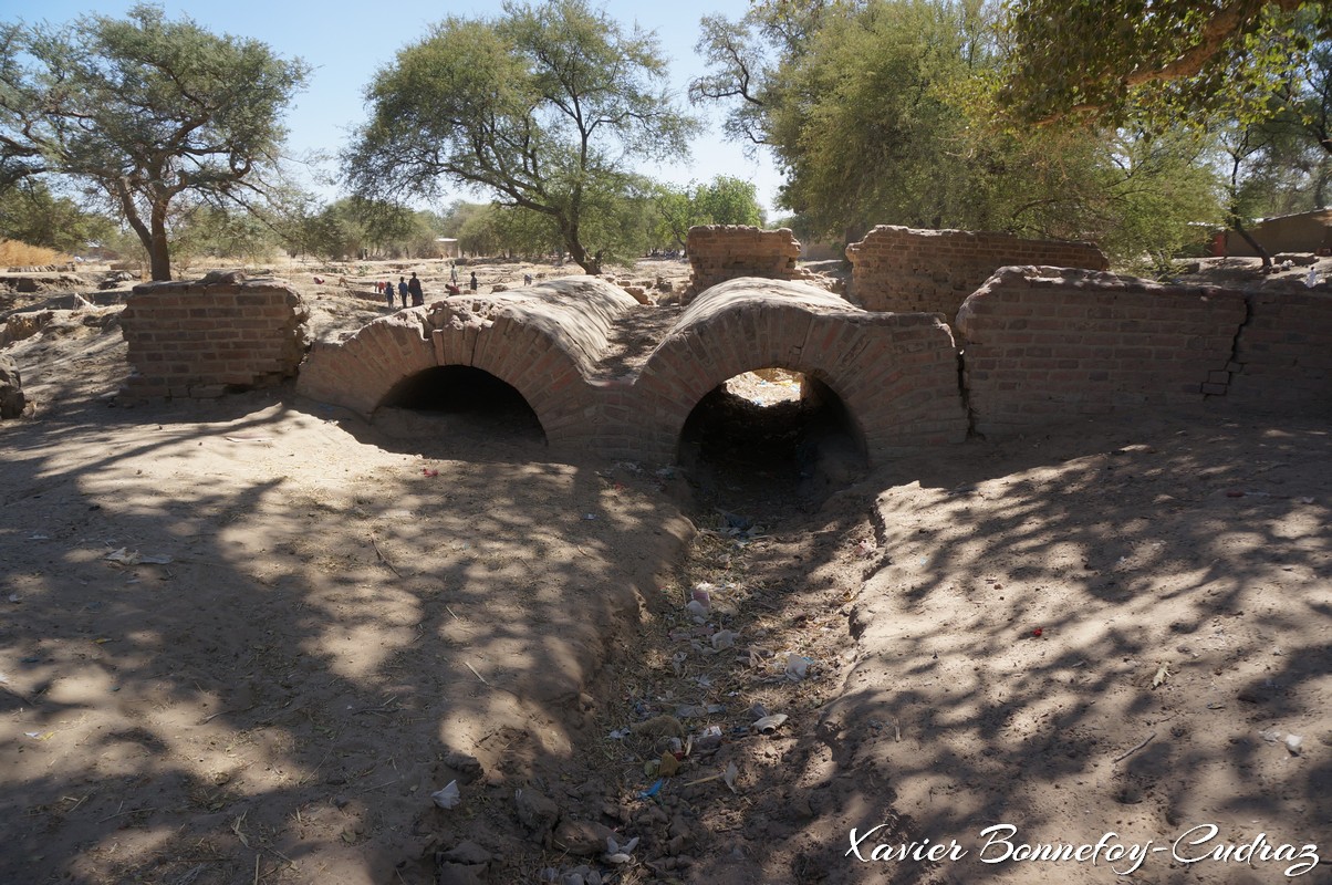 Gaoui - Ancien pont
Mots-clés: Chari-Baguirmi Gaoui geo:lat=12.17960469 geo:lon=15.14917687 geotagged TCD Tchad Pont