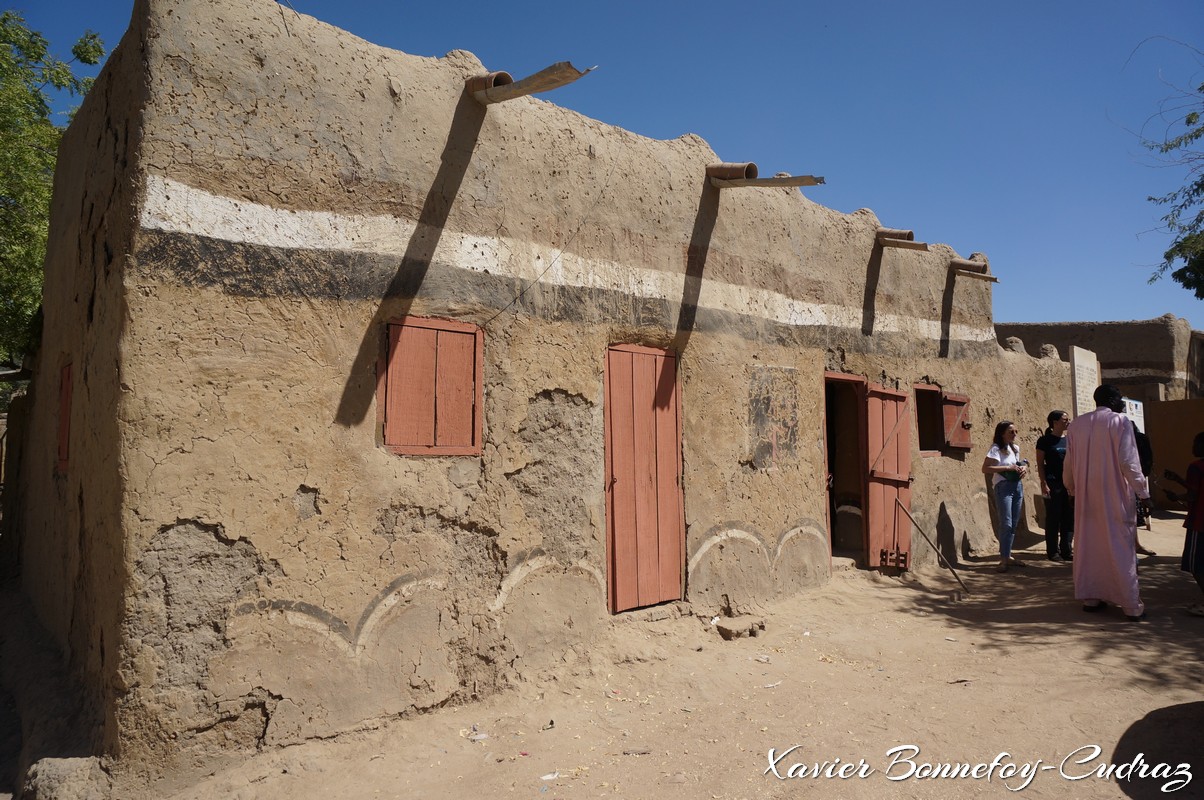 Musee de Gaoui
Mots-clés: Chari-Baguirmi Gaoui geo:lat=12.17916881 geo:lon=15.14852509 geotagged TCD Tchad Musee de Gaoui