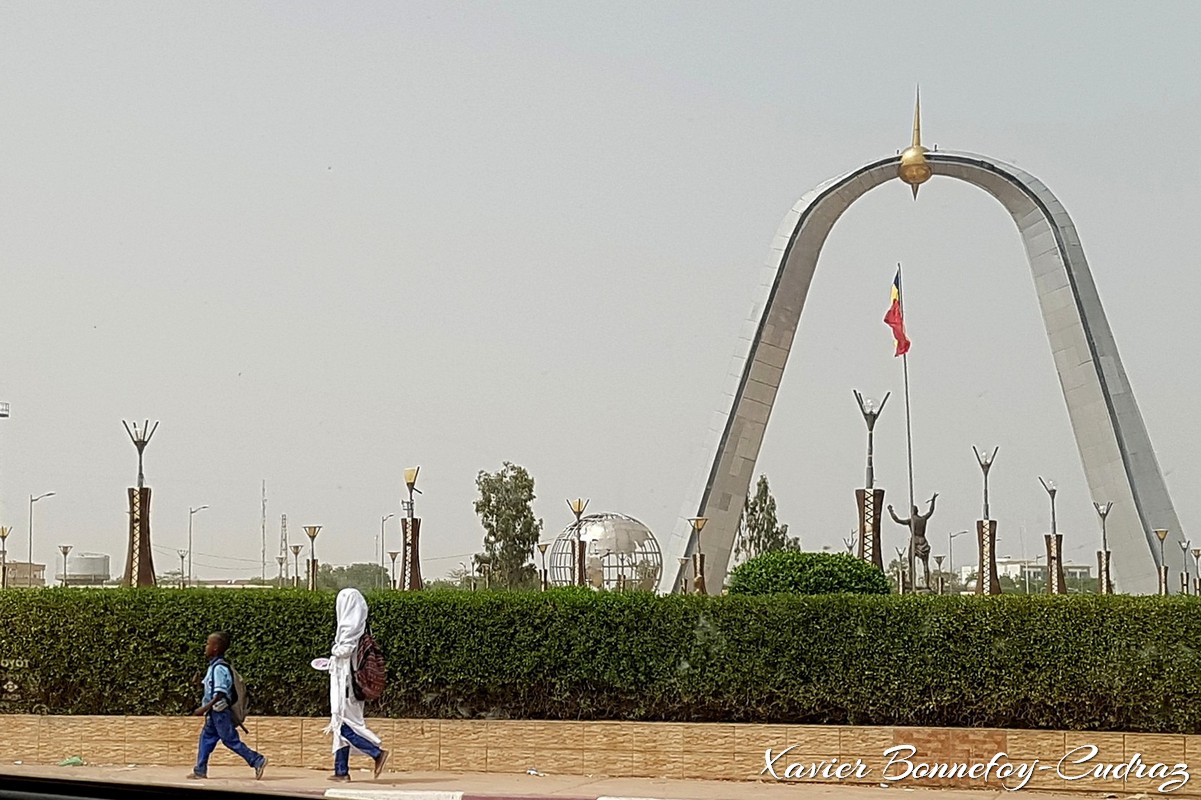 N'Djamena - Place de La Nation
Mots-clés: Djambal Bahr geo:lat=12.11137578 geo:lon=15.03861219 geotagged TCD Tchad Ville de N'Djamena N'Djamena Place de La Nation