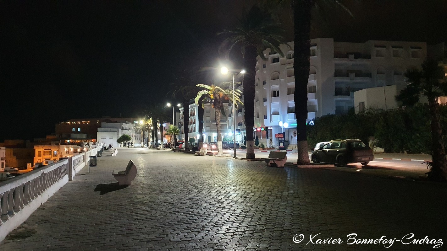 La Marsa Plage by Night - La Corniche
Mots-clés: geotagged La Marsa Plage TUN Tūnis Tunisie La Marsa