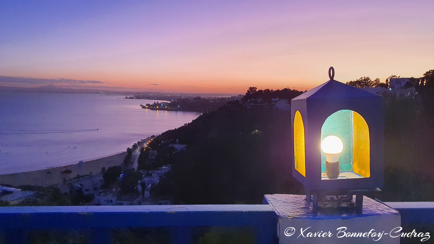 Sidi Bou Saïd by Night - Café des Délices
Mots-clés: geo:lat=36.87000819 geo:lon=10.35126150 geotagged Sidi Bou Saïd TUN Tūnis Tunisie Tunis Carthage Café des Délices Nuit sunset crepuscule Dusk Mer