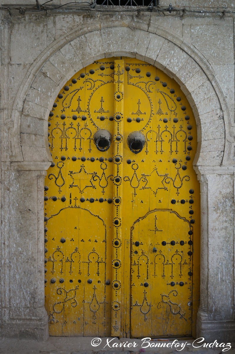 Tunis - Medina - Porte
Mots-clés: geo:lat=36.79447228 geo:lon=10.17305712 geotagged Tourbet El Bey TUN Tūnis Tunisie Porte Medina