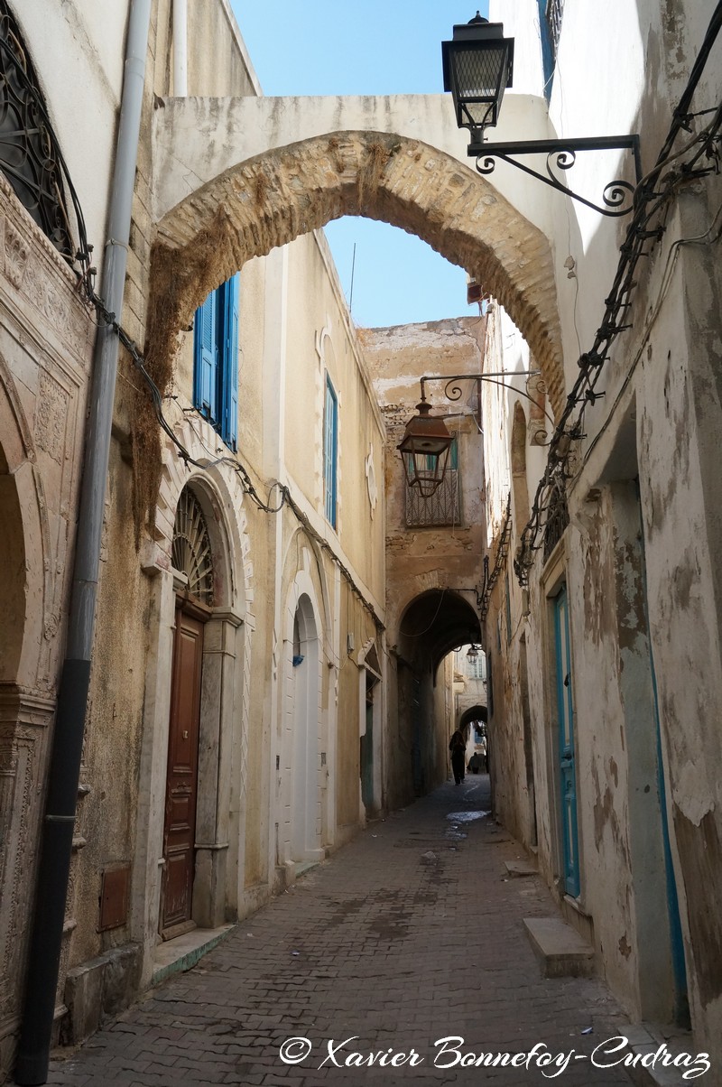 Tunis - Medina
Mots-clés: geo:lat=36.79618677 geo:lon=10.17259560 geotagged Mdag El Halfa TUN Tūnis Tunisie Medina