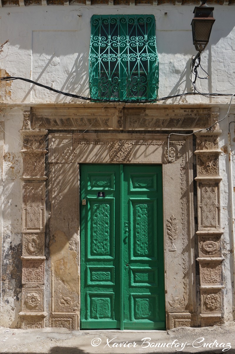 Tunis - Medina - Porte
Mots-clés: El Bostane geo:lat=36.79991345 geo:lon=10.16771297 geotagged TUN Tūnis Tunisie Porte Medina