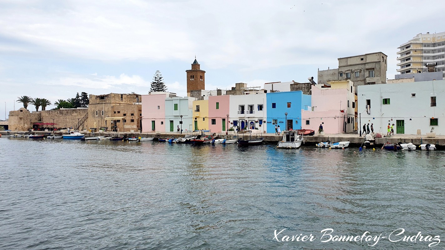 Bizerte - Le Vieux Port
Mots-clés: Banzart geo:lat=37.27836410 geo:lon=9.87548858 geotagged La Kasbah TUN Tunisie Bizerte Le vieux port bateau