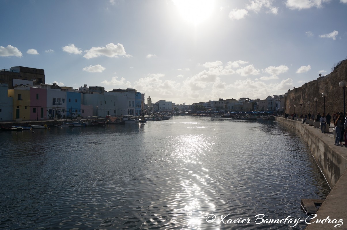 Bizerte - Le Vieux Port
Mots-clés: Banzart geo:lat=37.27879521 geo:lon=9.87667680 geotagged La Kasbah TUN Tunisie Bizerte Medina Le vieux port La Ksiba bateau