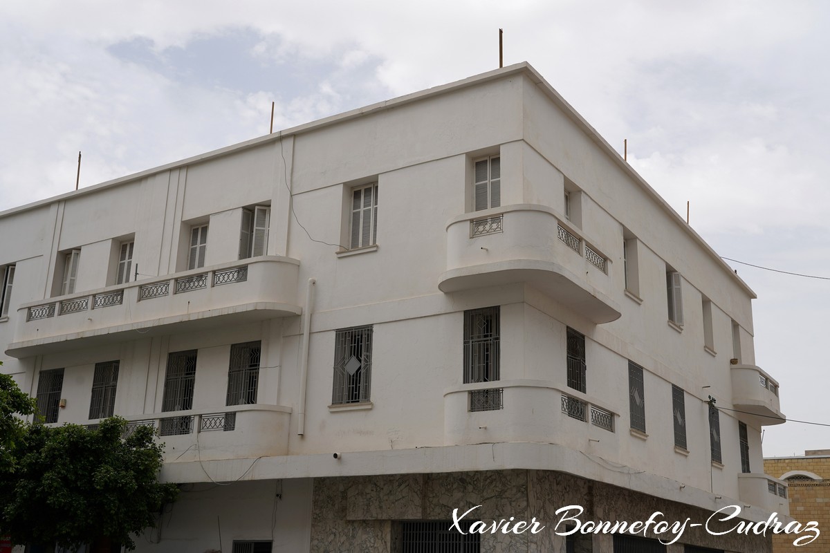 Sousse - Rue Voltaire
Mots-clés: geo:lat=35.82439647 geo:lon=10.64084351 geotagged Sousse Sūsah TUN Tunisie Rue Voltaire Art Deco