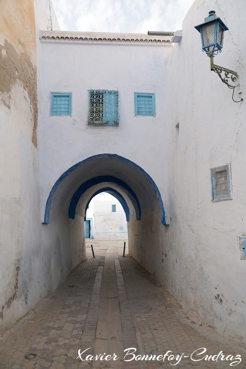Kairouan - Medina - Placette Bouras
Mots-clés: Al Qayrawān Barrouta geo:lat=35.67632619 geo:lon=10.10187708 geotagged TUN Tunisie Kairouan patrimoine unesco Medina Placette Bouras