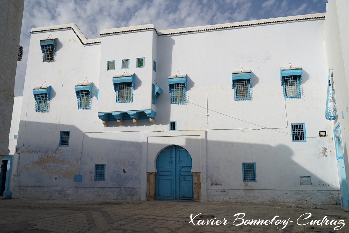 Kairouan - Medina - Placette Bouras
Mots-clés: Al Qayrawān Barrouta geo:lat=35.67641334 geo:lon=10.10198504 geotagged TUN Tunisie Kairouan patrimoine unesco Medina Porte Placette Bouras