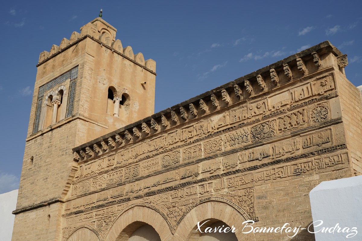 Kairouan - Medina - Mosquee des trois portes
Mots-clés: Al Qayrawān geo:lat=35.67737638 geo:lon=10.10248125 geotagged Marché el Haddadine TUN Tunisie Kairouan patrimoine unesco Medina Mosquee des trois portes Mosque Religion