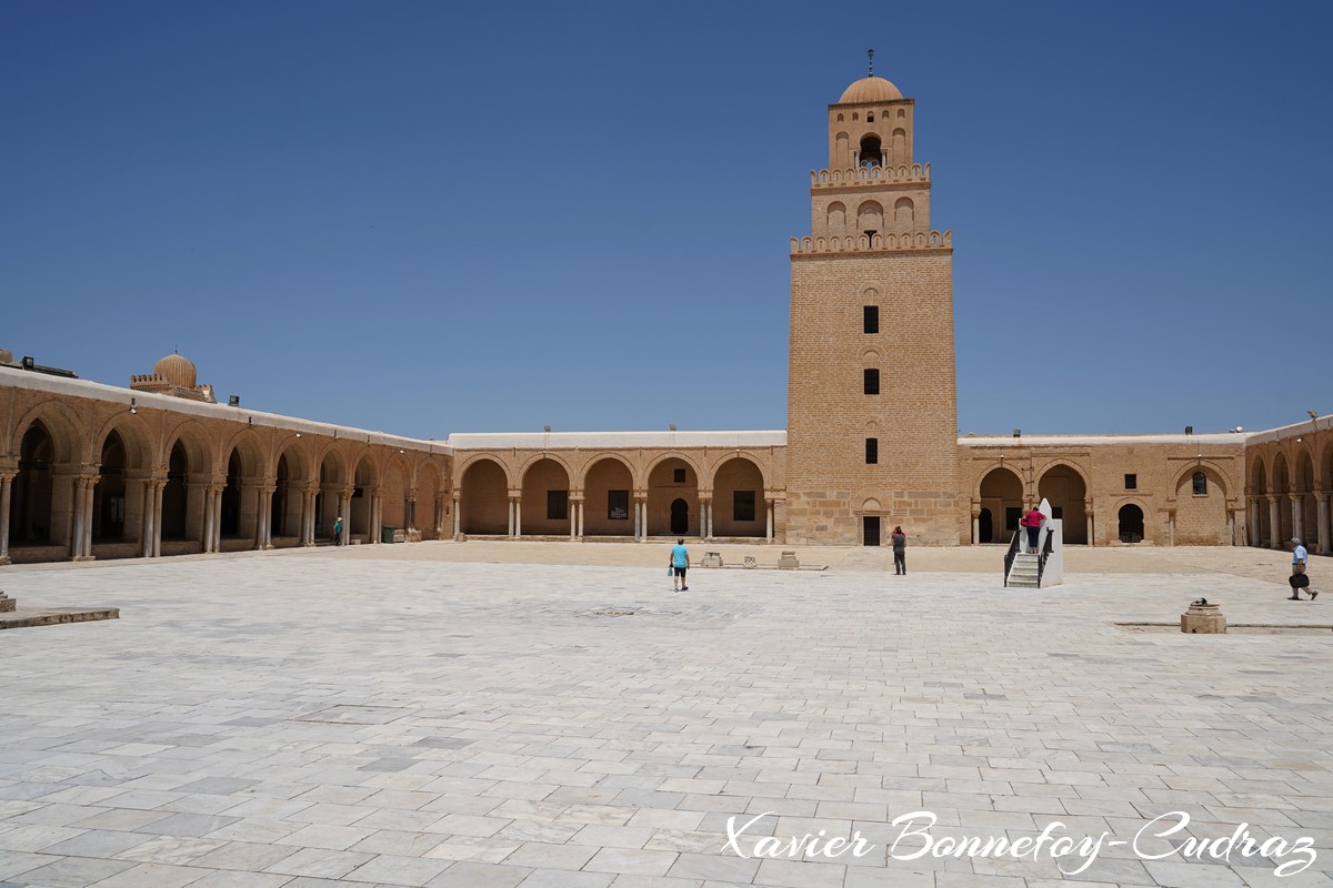 Kairouan - Medina - Mosquee Oqba Ibn Nafi
Mots-clés: Al Qayrawān geo:lat=35.68147567 geo:lon=10.10401279 geotagged Sidi Ben Slama TUN Tunisie Kairouan patrimoine unesco Medina Mosquee Oqba Ibn Nafi Mosque Religion Grand Mosque