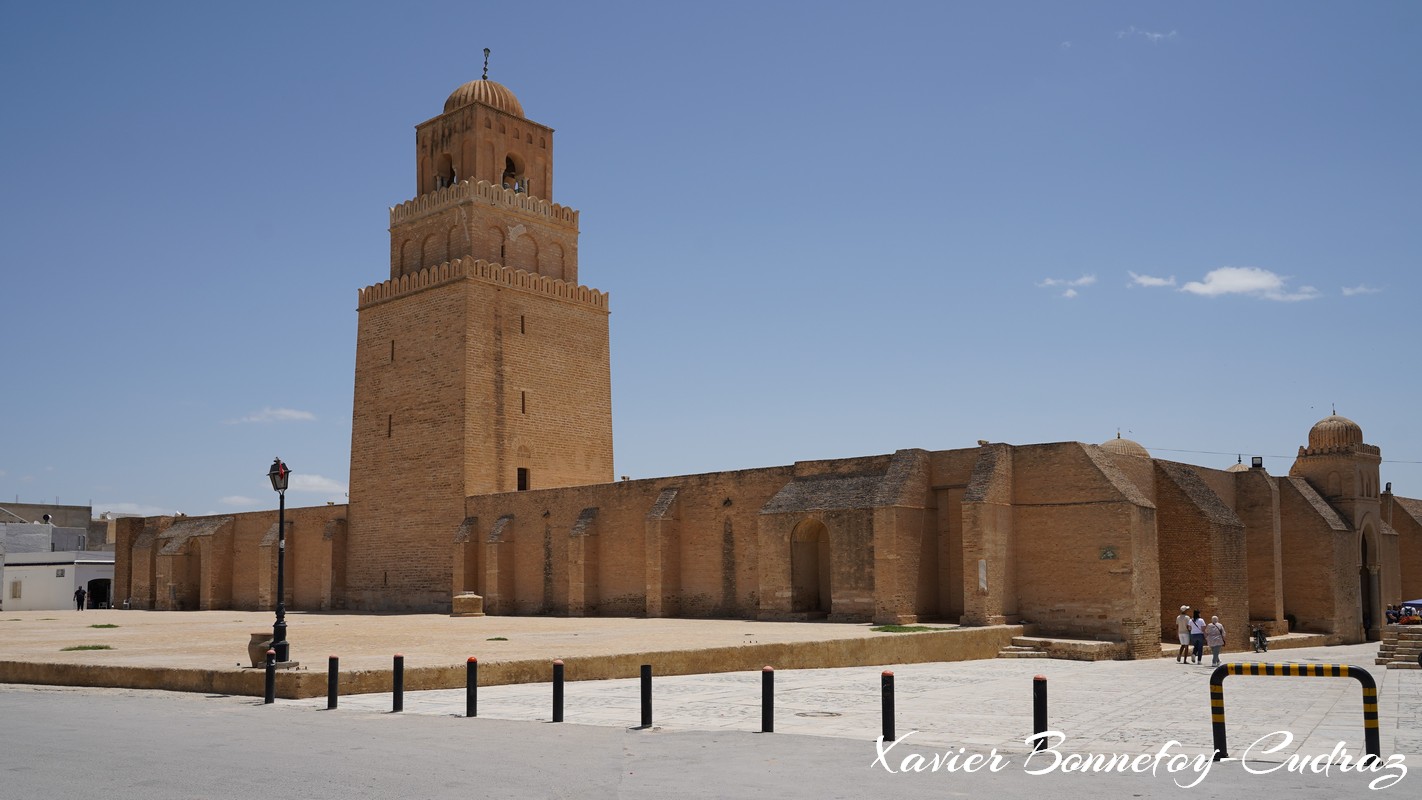 Kairouan - Medina - Mosquee Oqba Ibn Nafi
Mots-clés: Al Qayrawān geo:lat=35.68198331 geo:lon=10.10279104 geotagged Sidi Ben Slama TUN Tunisie Kairouan patrimoine unesco Medina Mosquee Oqba Ibn Nafi Mosque Religion Grand Mosque