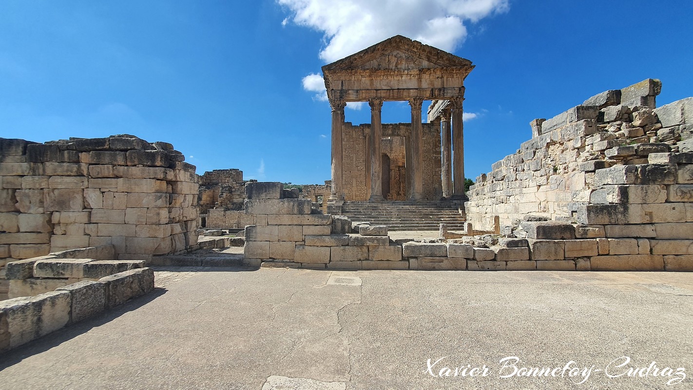 Dougga - Le Capitole
Mots-clés: Bājah Dougga geo:lat=36.42254936 geo:lon=9.21823472 geotagged TUN Tunisie Beja Thugga Ruines Ruines romaines patrimoine unesco Capitole