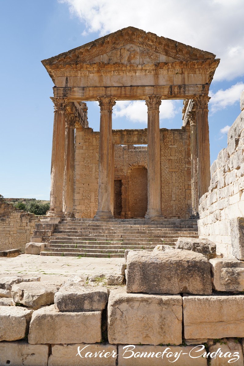 Dougga - Le Capitole
Mots-clés: Bājah Dougga geo:lat=36.42269828 geo:lon=9.21819985 geotagged TUN Tunisie Beja Thugga Ruines Ruines romaines patrimoine unesco Capitole