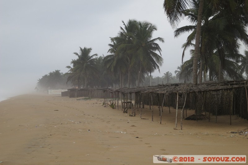 Mondoukou
Mots-clés: plage Palmier CÃ´te d&#039;Ivoire Mondoukou