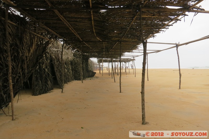 Mondoukou
Mots-clés: plage CÃ´te d&#039;Ivoire Mondoukou