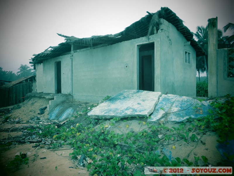 Mondoukou
Mots-clés: plage old camera CÃ´te d&#039;Ivoire Mondoukou