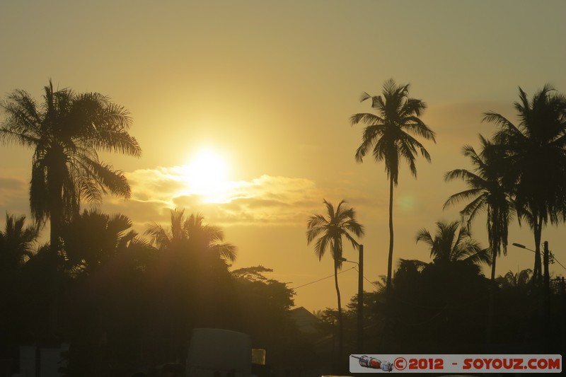 Grand-Bassam - Coucher de Soleil
Mots-clés: sunset Palmier Grand Bassam