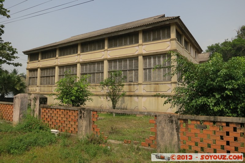 Grand-Bassam - Ancien Hopital
Mots-clés: CIV CÃ´te d&#039;Ivoire patrimoine unesco Grand Bassam Colonial Francais Ruines France geo:lat=5.19606943 geo:lon=-3.73921931 geotagged Lagunes