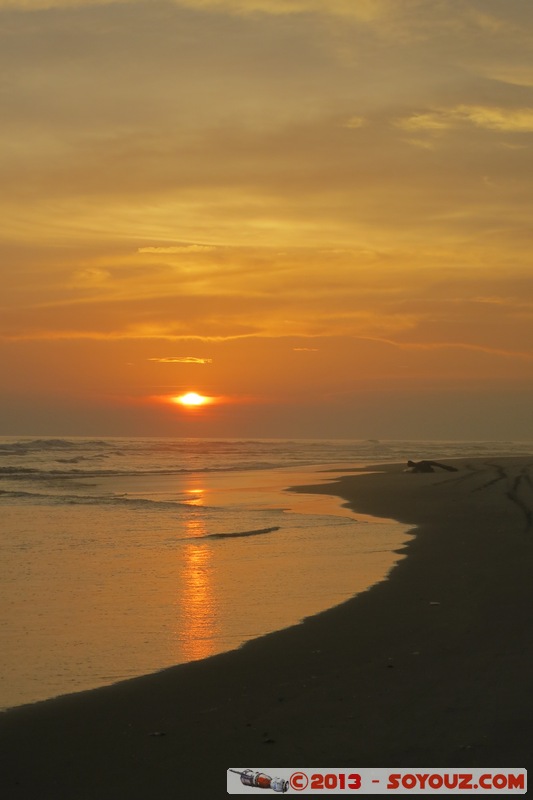 Assinie - Coucher de Soleil
Mots-clés: CIV CÃ´te d&#039;Ivoire Sud-Como mer sunset plage