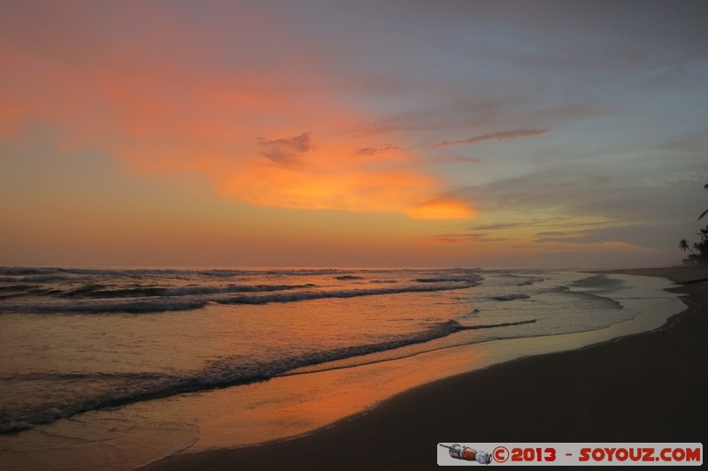 Assinie - Coucher de Soleil
Mots-clés: CIV CÃ´te d&#039;Ivoire Sud-Como mer sunset plage