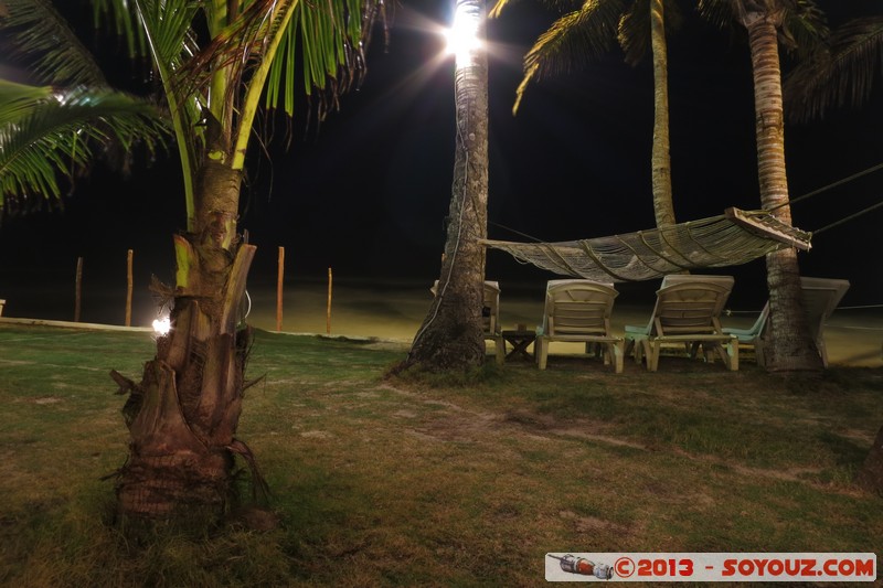 Assinie de Nuit - Hotel O Sole Mio
Mots-clés: CIV CÃ´te d&#039;Ivoire Sud-Como Nuit plage mer Palmier