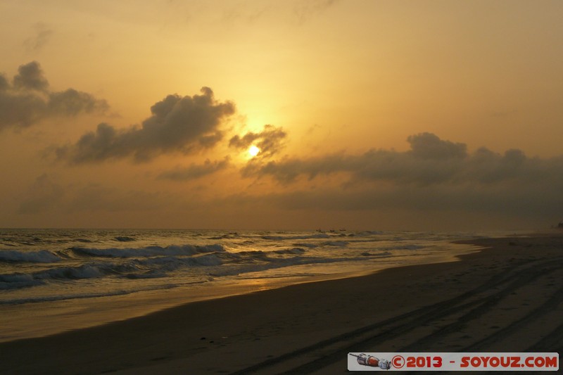 Assinie - Coucher de Soleil
Mots-clés: plage mer sunset