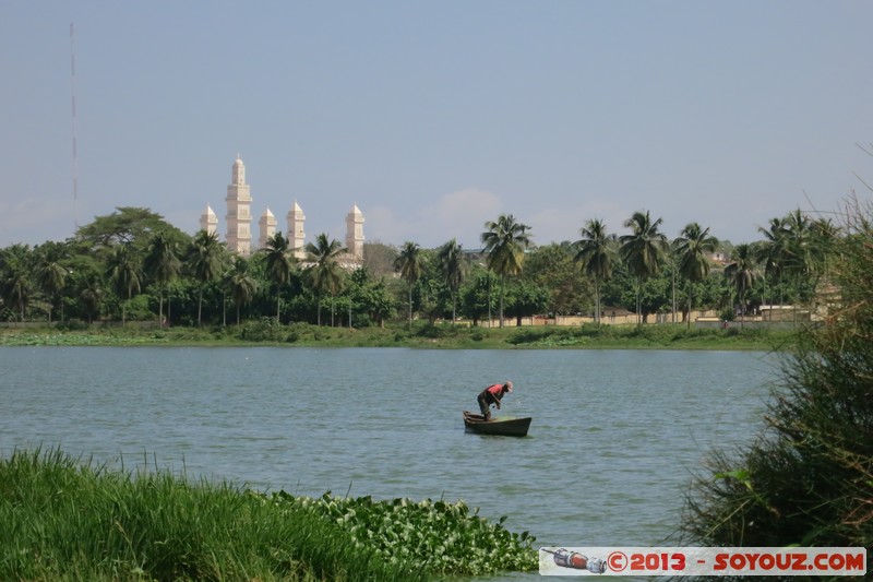 Yamoussoukro - Lac et pecheur
Mots-clés: CIV CÃ´te d'Ivoire geo:lat=6.81519026 geo:lon=-5.28249264 geotagged Lacs Yamoussoukro Lac pecheur bateau Mosque