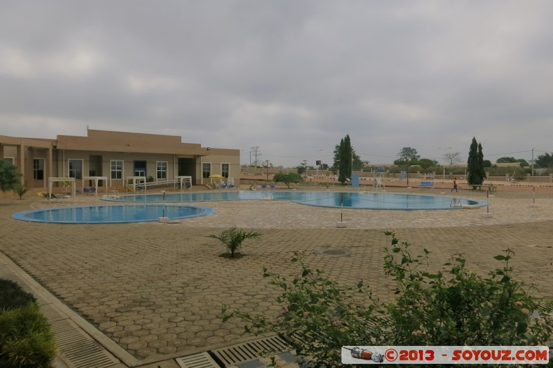 Yamoussoukro - Hotel des Parlementaires
Mots-clés: CIV CÃ´te d&#039;Ivoire Yamoussoukro Hotel des Parlementaires Piscine