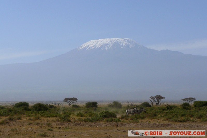 Amboseli National Park - Kilimandjaro and Zebra
Mots-clés: Amboseli geo:lat=-2.70306094 geo:lon=37.31085702 geotagged KEN Kenya Rift Valley Arbres volcan Kilimandjaro animals zebre