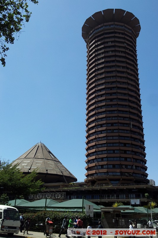 Nairobi - Kenyatta International Conference Center - KICC
Mots-clés: geo:lat=-1.28925588 geo:lon=36.82388127 geotagged KEN Kenya Nairobi Kenyatta Conference Centre