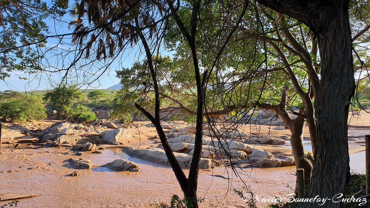 Sarova Shaba Game Lodge - Ewaso Ngiro river
Mots-clés: Archers Post geo:lat=0.66509122 geo:lon=37.71006408 geotagged KEN Kenya Samburu Isiolo Shaba National Reserve Sarova Shaba Game Lodge Ewaso Ngiro river Riviere